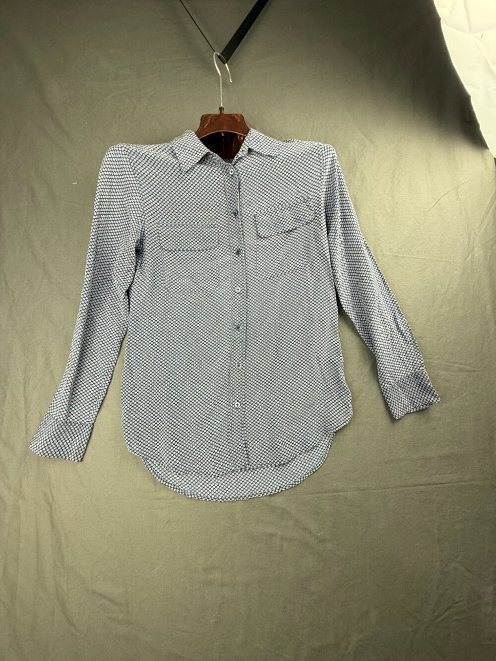 Equipment 100% Silk Long Sleeve Button Up Blouse Blue